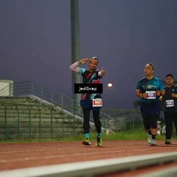 Runner Photo 4529459