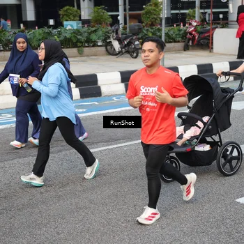 Runner Photo 4529487