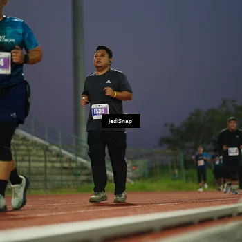 Runner Photo 4529500