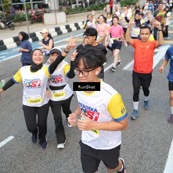 Runner Photo 4529715