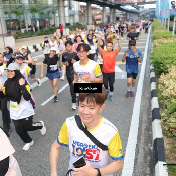 Runner Photo 4529759