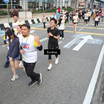 Runner Photo 4530417