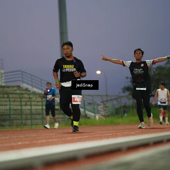 Runner Photo 4530451