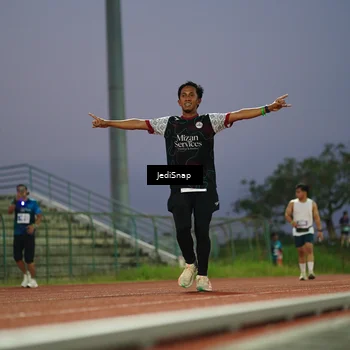 Runner Photo 4530472