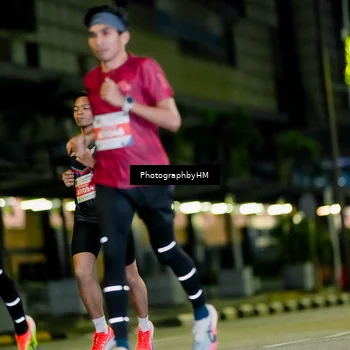Runner Photo 4530685