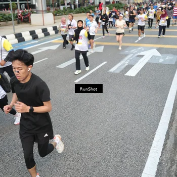 Runner Photo 4530690