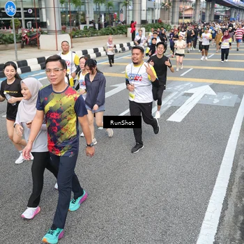 Runner Photo 4530753