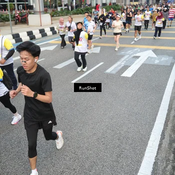 Runner Photo 4530795