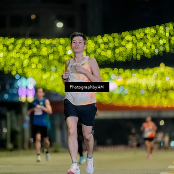 Runner Photo 4530875