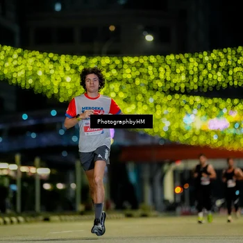 Runner Photo 4532496