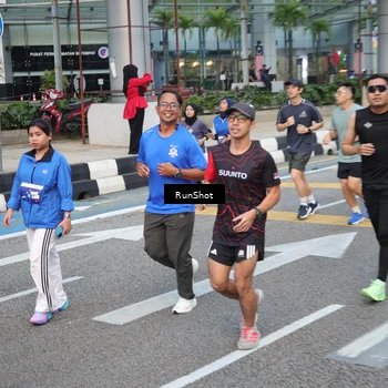 Runner Photo 4533104