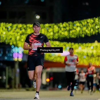 Runner Photo 4533177