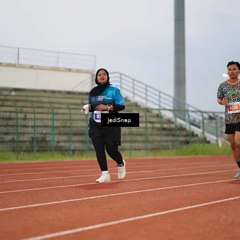 Runner Photo 4533344