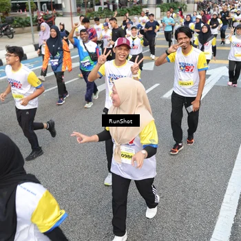 Runner Photo 4533414