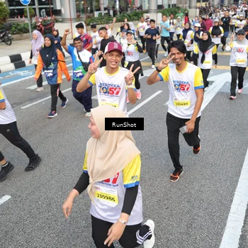 Runner Photo 4533416