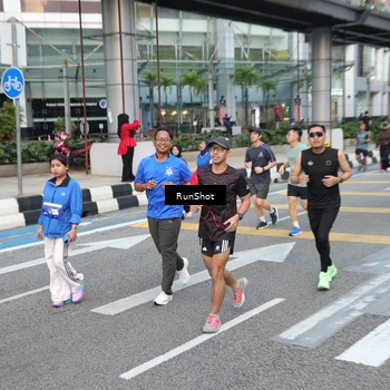 Runner Photo 4533441