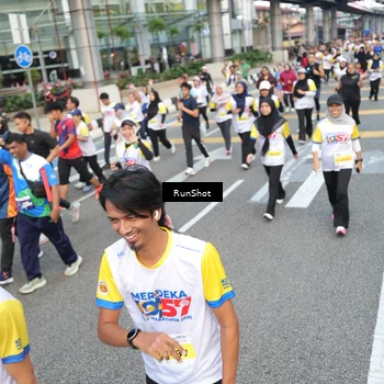 Runner Photo 4533506