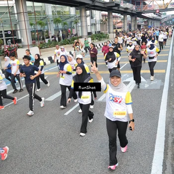 Runner Photo 4533593