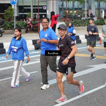 Runner Photo 4533594