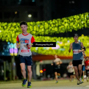 Runner Photo 4533603