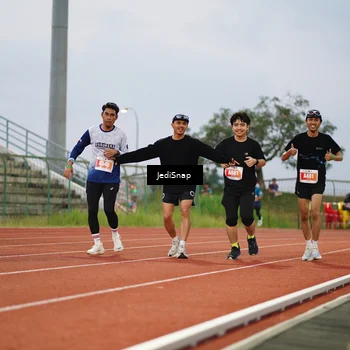 Runner Photo 4533623