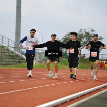 Runner Photo 4533634