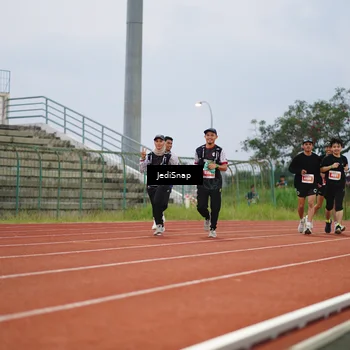 Runner Photo 4533654