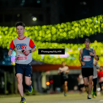 Runner Photo 4533720