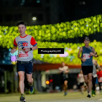 Runner Photo 4533724