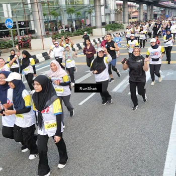 Runner Photo 4533755
