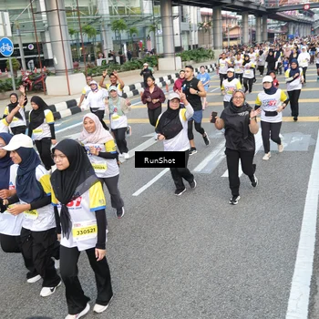 Runner Photo 4533756