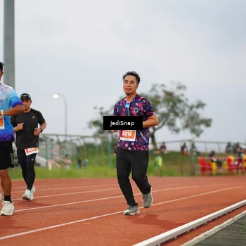 Runner Photo 4533872