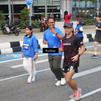 Runner Photo 4533972