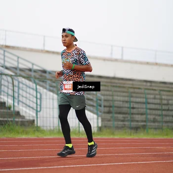 Runner Photo 4534076