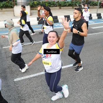 Runner Photo 4534077