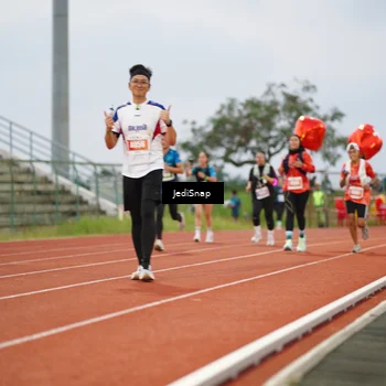 Runner Photo 4534108