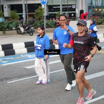 Runner Photo 4534120