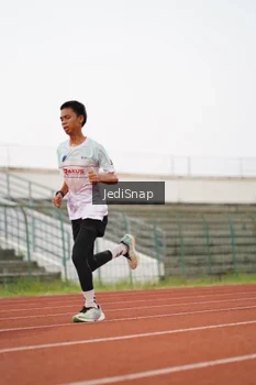 Runner Photo 4534247
