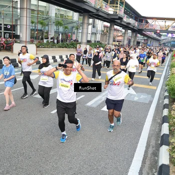 Runner Photo 4534337