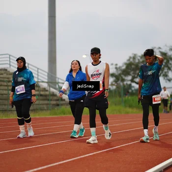 Runner Photo 4534360