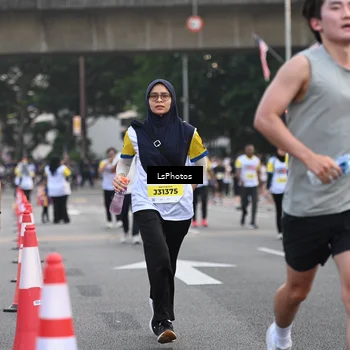 Runner Photo 4534374