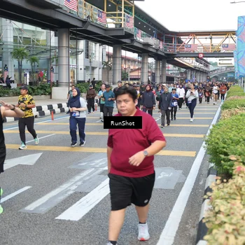 Runner Photo 4534396