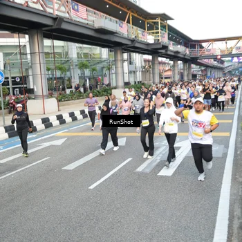 Runner Photo 4534425