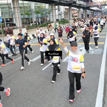 Runner Photo 4534445