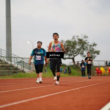 Runner Photo 4534447