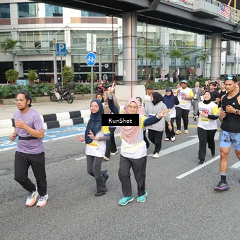 Runner Photo 4534632