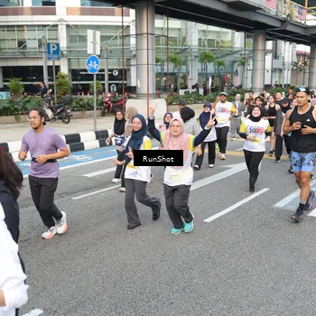 Runner Photo 4534636