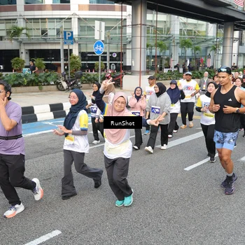 Runner Photo 4534649