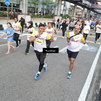 Runner Photo 4534655