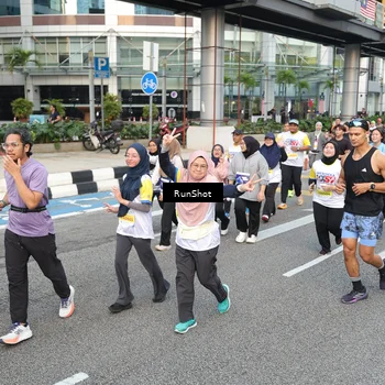 Runner Photo 4534663